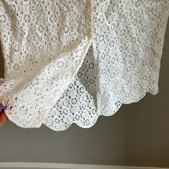 BCBGeneration Lace Pencil Skirt NWT White Floral Size 0 Partially Lined - Picture 6 of 12